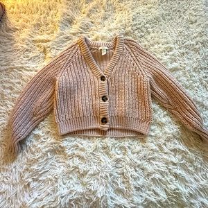 Beautiful never worn H&M button up sweater